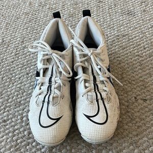 NIKE Men’s Football Cleats - Size 6 1/2